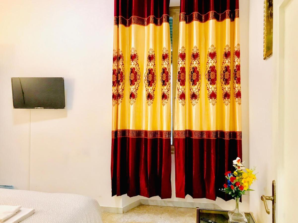 4 Bed Rooms Luxury Apartment Near Colosseum Rome Luaran gambar