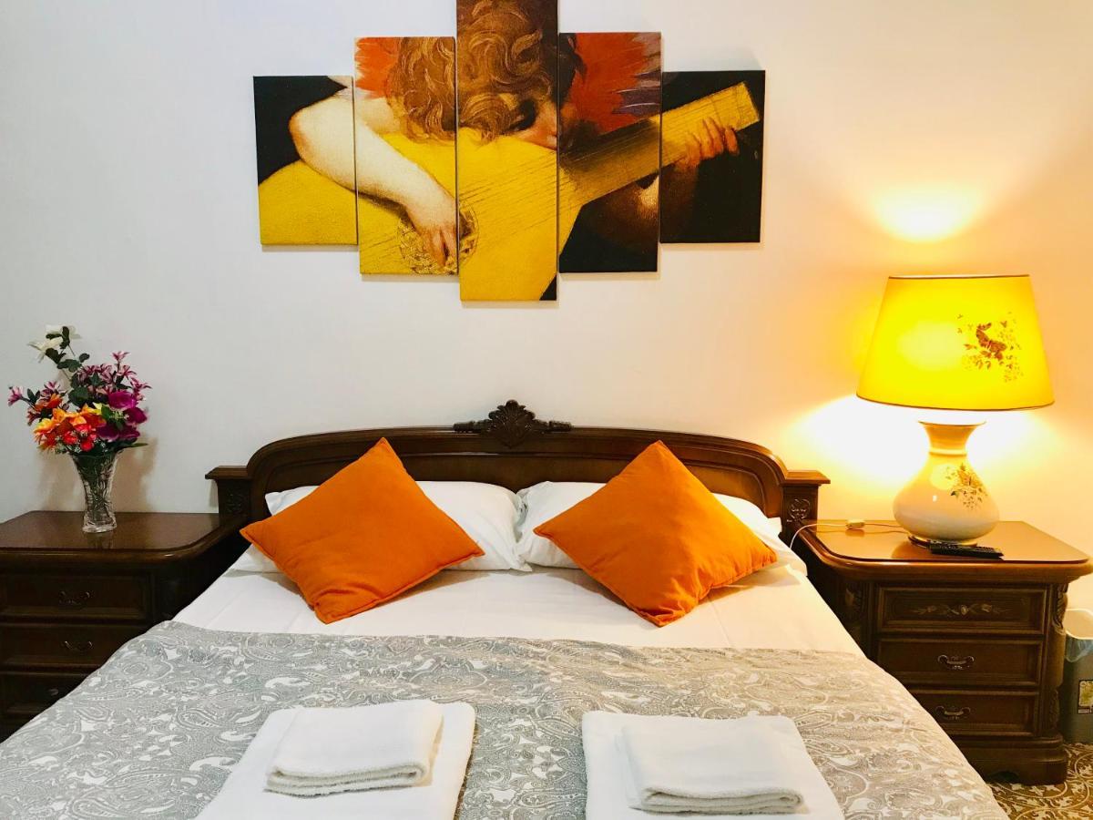 4 Bed Rooms Luxury Apartment Near Colosseum Rome Luaran gambar