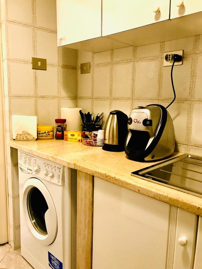 4 Bed Rooms Luxury Apartment Near Colosseum Rome Luaran gambar