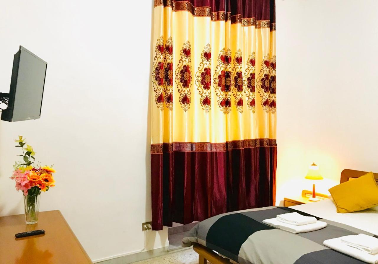 4 Bed Rooms Luxury Apartment Near Colosseum Rome Luaran gambar