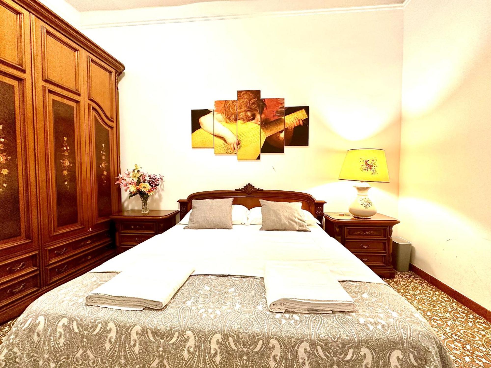 4 Bed Rooms Luxury Apartment Near Colosseum Rome Luaran gambar